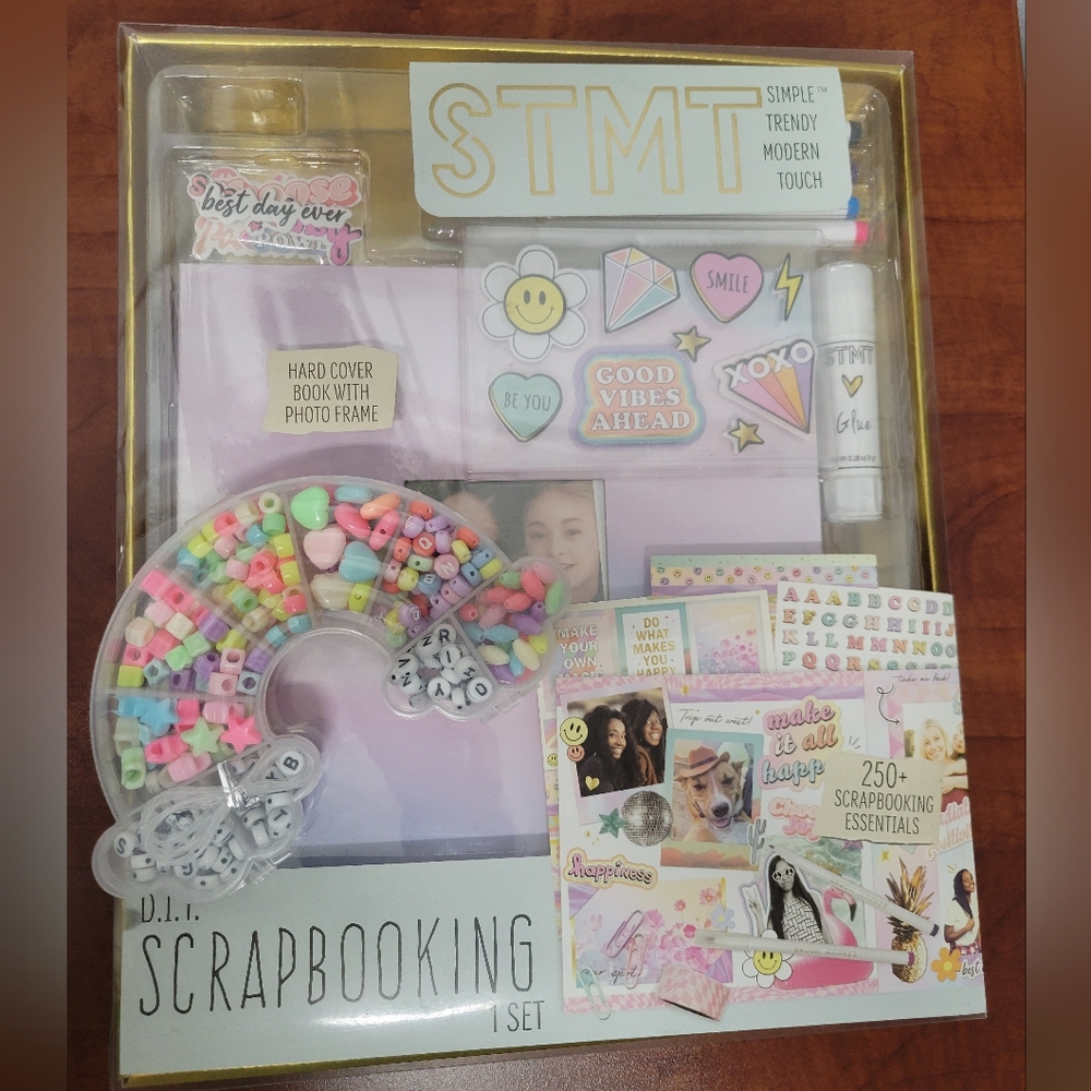 DIY Scrapbooking Set & Bracklet Bead Set NIB